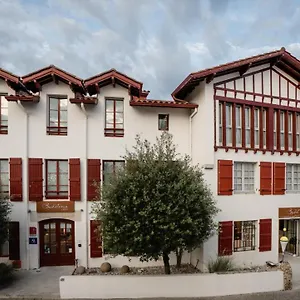 4* Hotel Briketenia